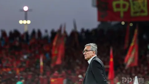 横滨海港激战中超，誓保外战不败荣耀